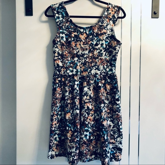 G:21 Large Floral Lacey Stretch Mini Sundress - Picture 2 of 10
